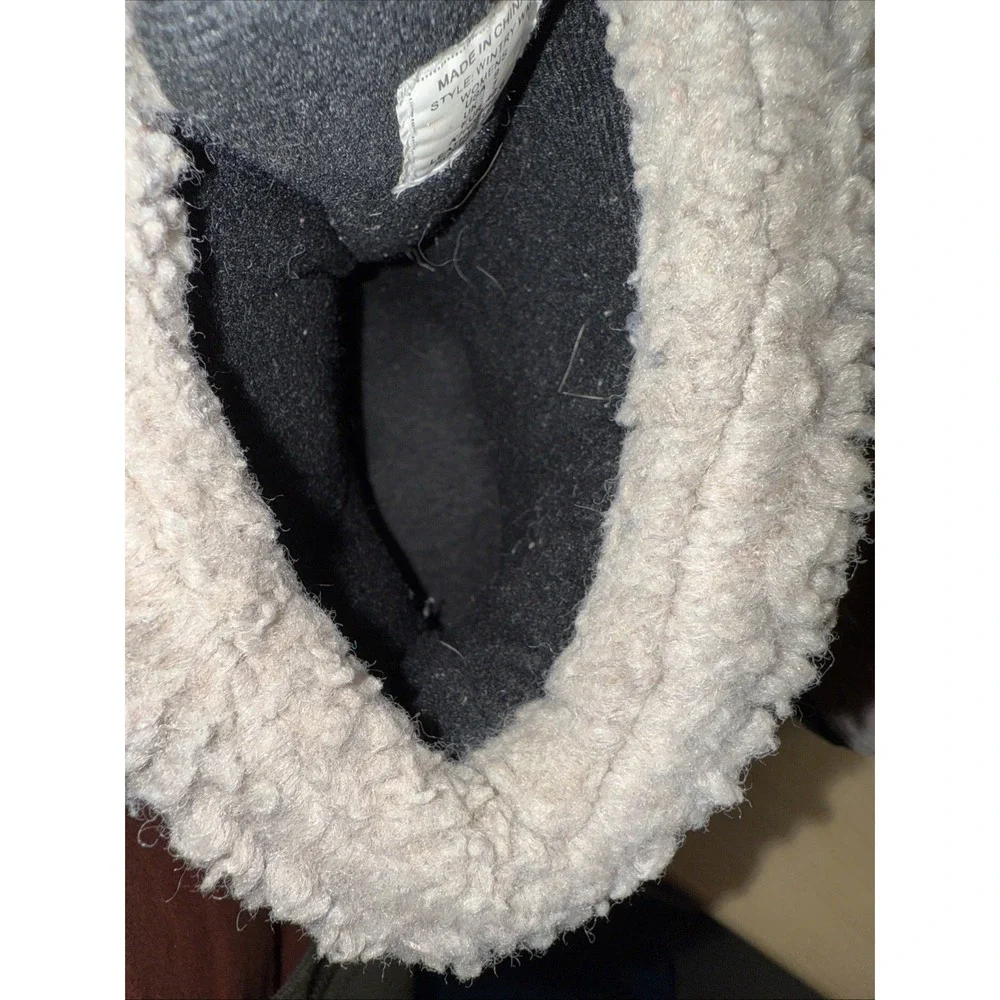 Khombu Snow Boots Womens Size 9 Winter Pull On Casual Faux Fur Zip Up